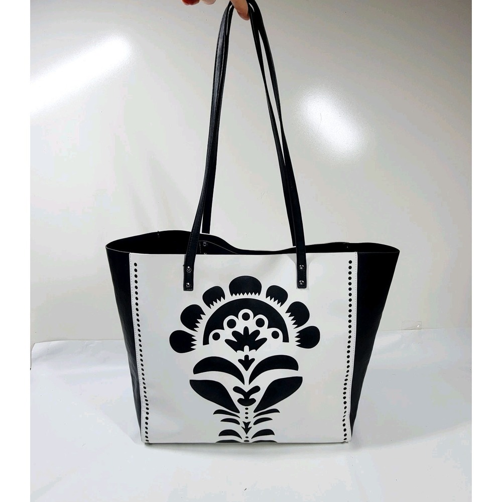 Vera Bradley Fanfare Black‎ and White Laser Cut Tote Faux Leather